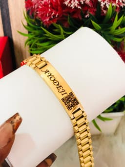 Rolex bracelet with scan code